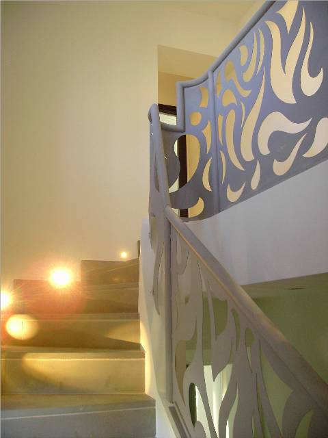 Rampe intérieure tôle découpée